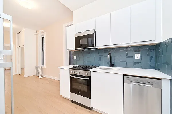 Rented by Living New York | media 15