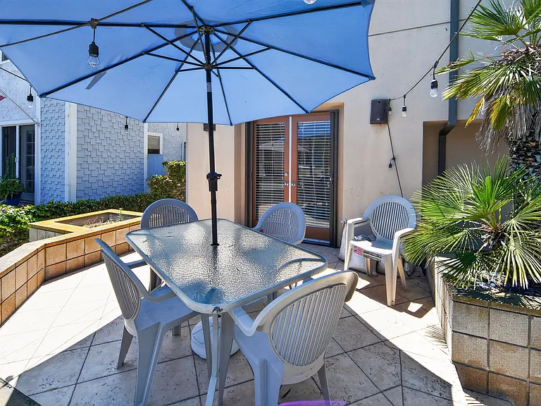 Patio Dining for 4