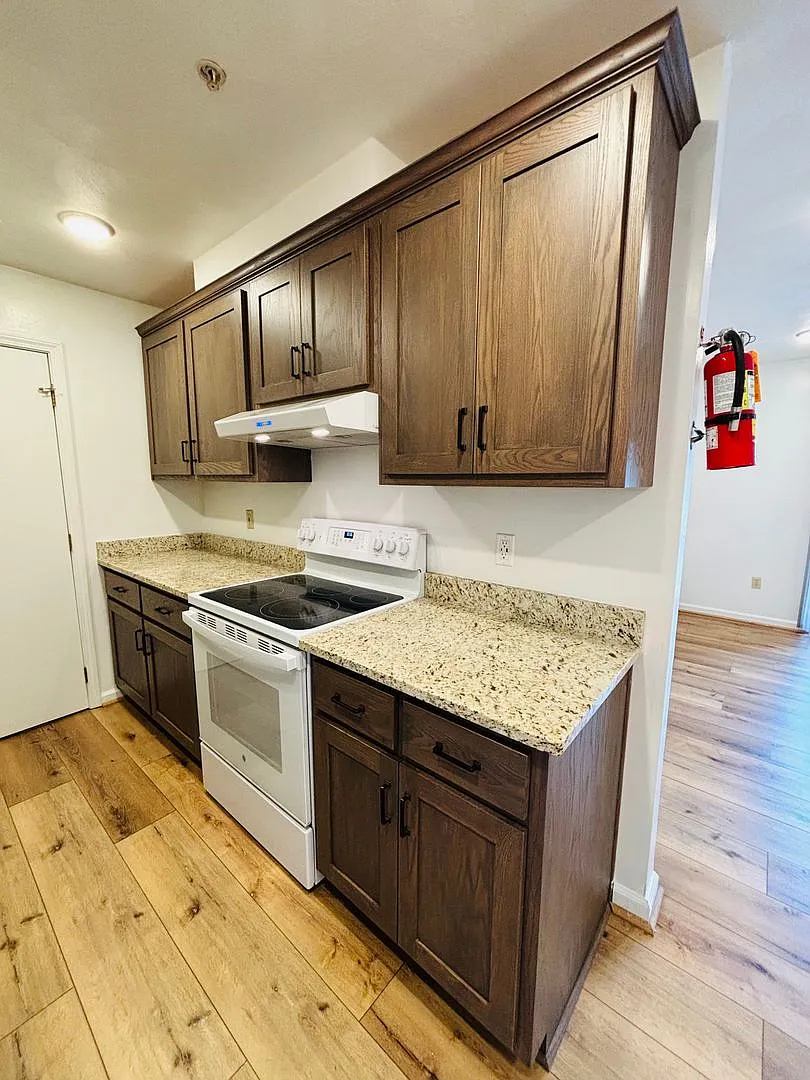 927AB - 410 Houston St. - DM — Photo 4
