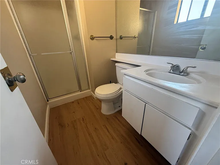 9131 Burnet Ave #10 — Photo 16