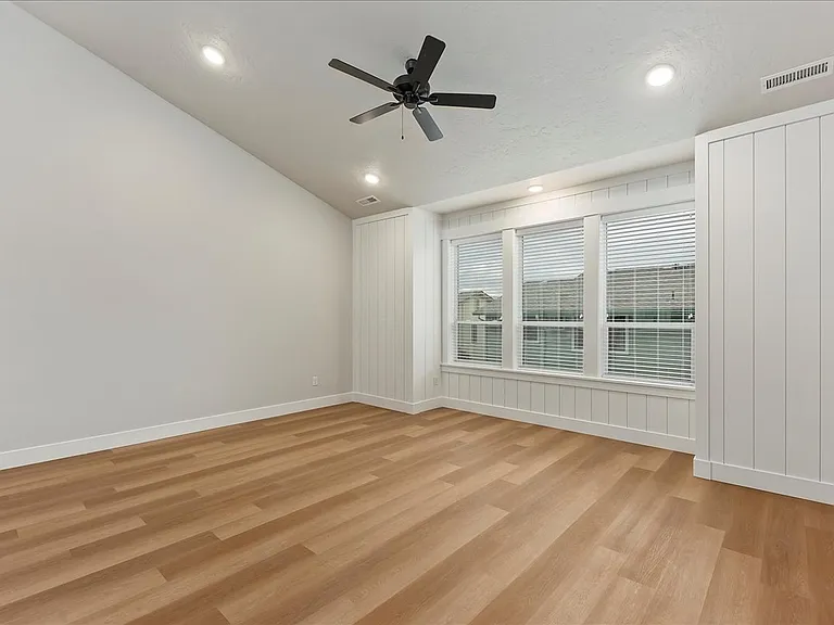 Bradbury Luxury Townhomes — Photo 8