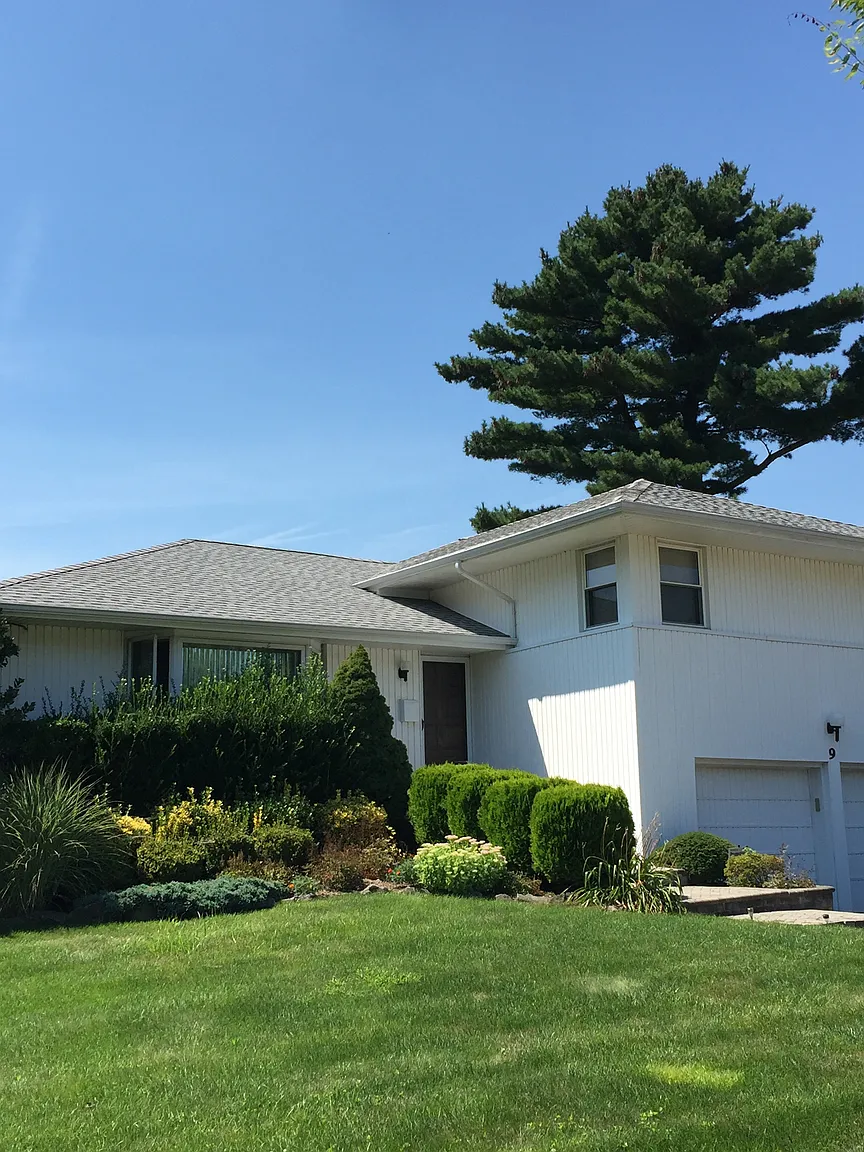 9 Millpond St photo 1