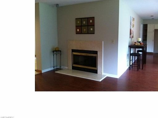 3rd image of 8120 Clover Ln