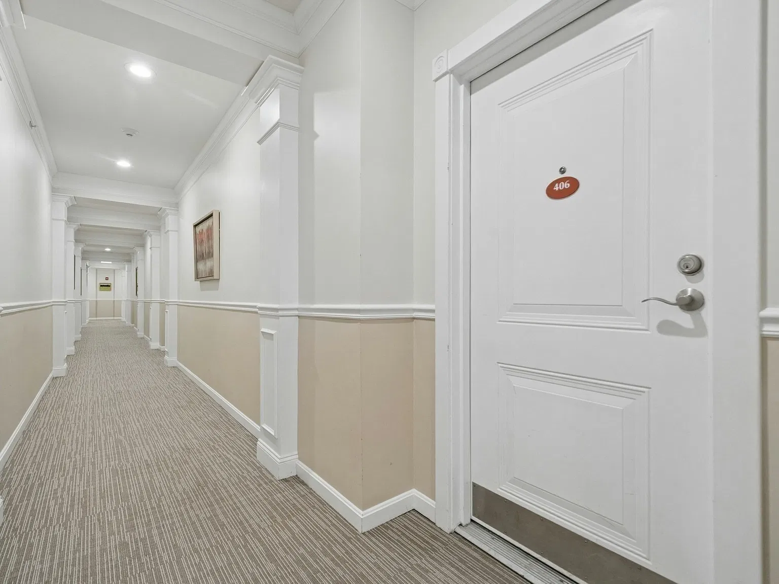 2 bed, 2.0 bath, 1310 sqft, $3,800 — Photo 2