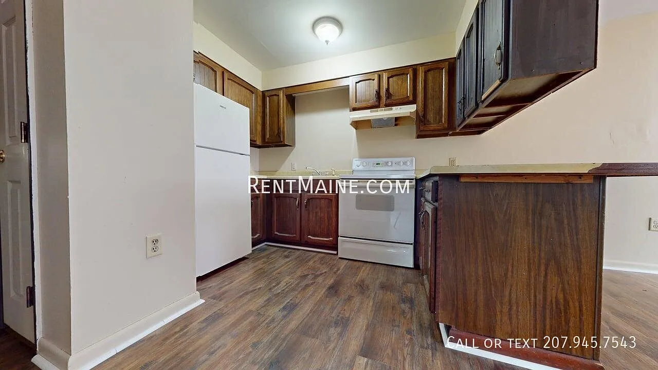 2 bed, 601 sqft, $1,300 — Photo 1
