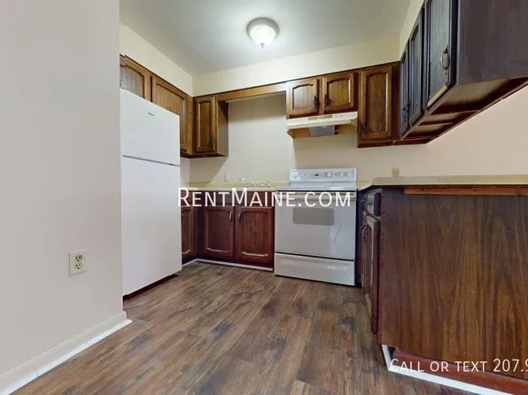 47 Sanford St APT 6, Bangor, ME 04401