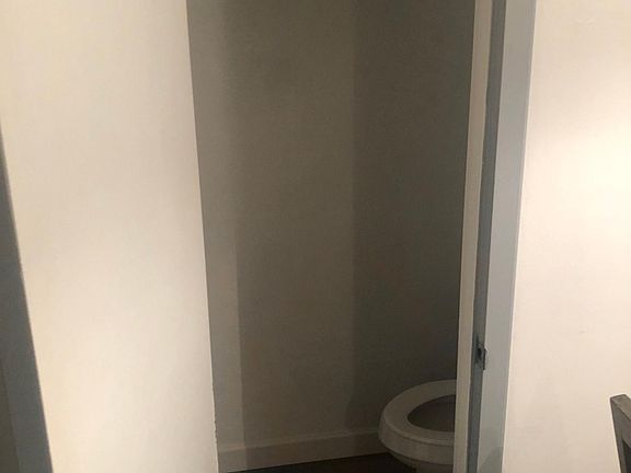5th image of 3902 S Schenley Ave APT 2