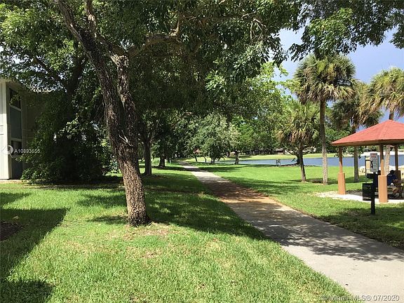 3rd image of 9721 Hammocks Blvd APT 103