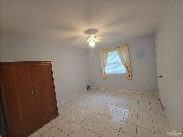 2508 Harvey St — Photo 13