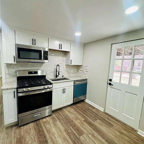 1288 NW Dr NW — Photo 3