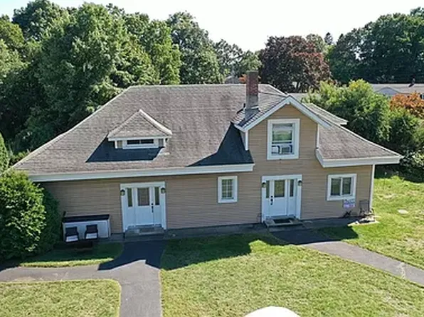 24 Great Oak Dr #2, Warwick, RI 02886