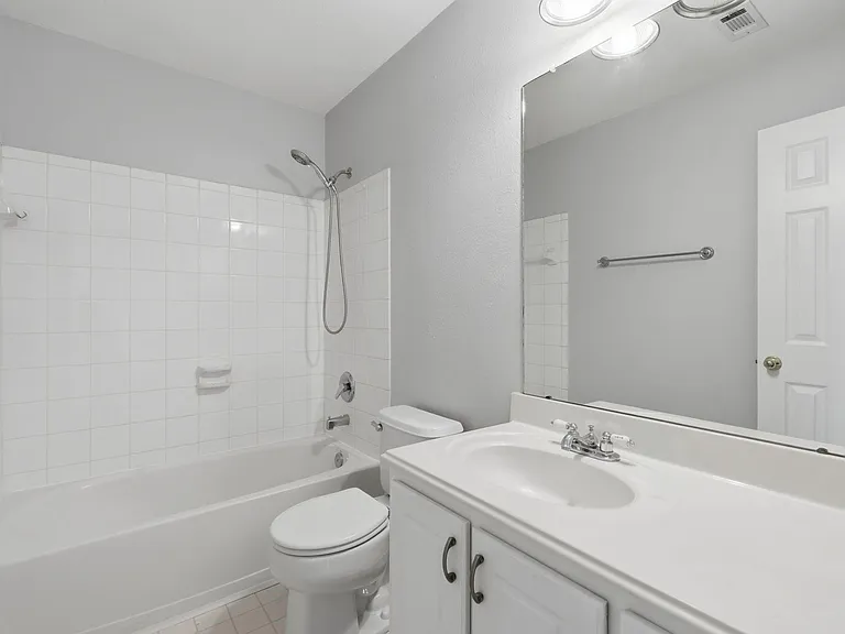 18 Mulberry Glen Pl — Photo 36