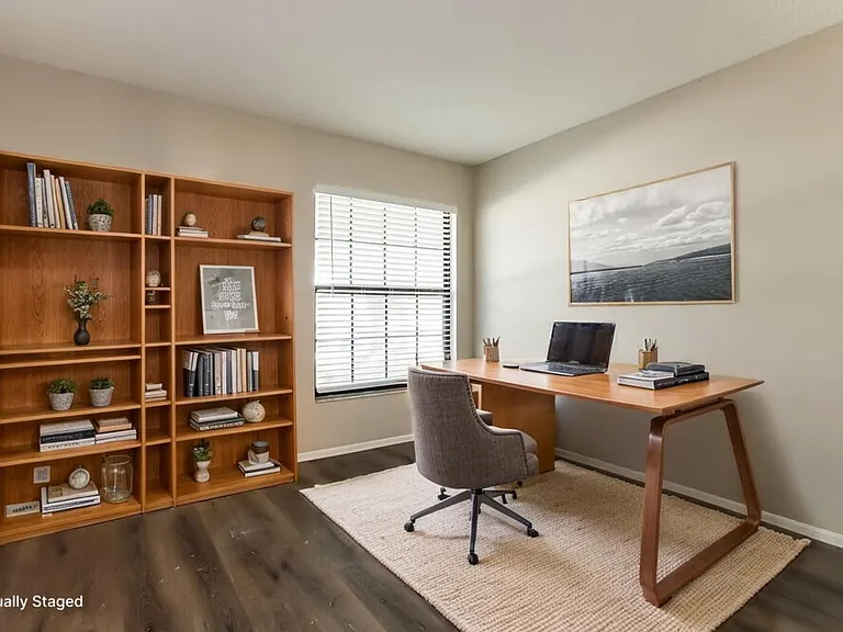 11504 Smokethorn Dr — Photo 14