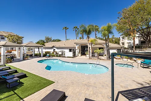 Stone Canyon Apartments Photo 1