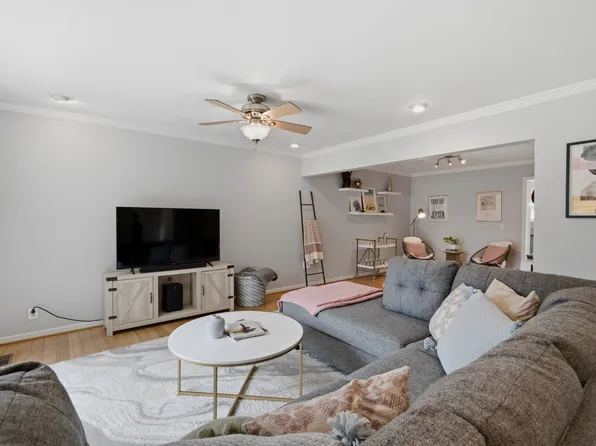 6946 Highland Park Dr, Nashville, TN 37205