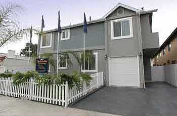 1st image of 4414 39th St APT 5