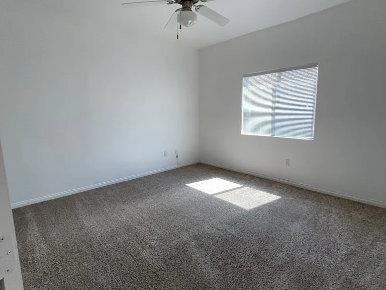 4915 E Russell Rd #143 — Photo 8