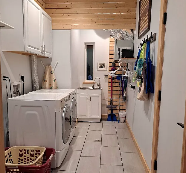 82 Pioneer Ave — Photo 28