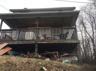 1113 Circle Dr, Irwin, PA 15642