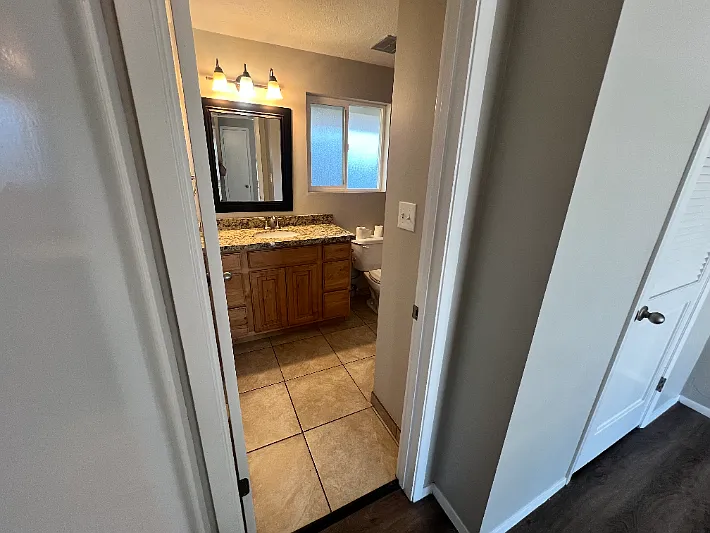 5875 S Highland Dr — Photo 10