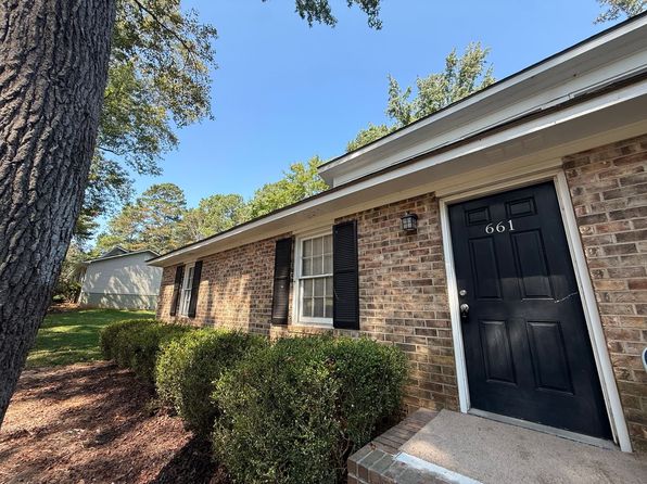 661 Maplewood Ln