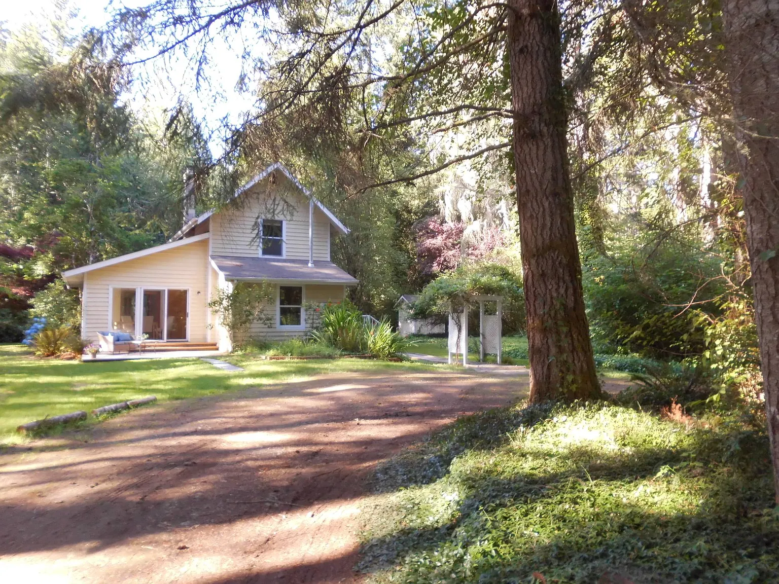 NE New Brooklyn Rd, Bainbridge Island — Photo 1