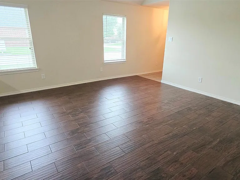 2767 Morgensen Dr — Photo 10