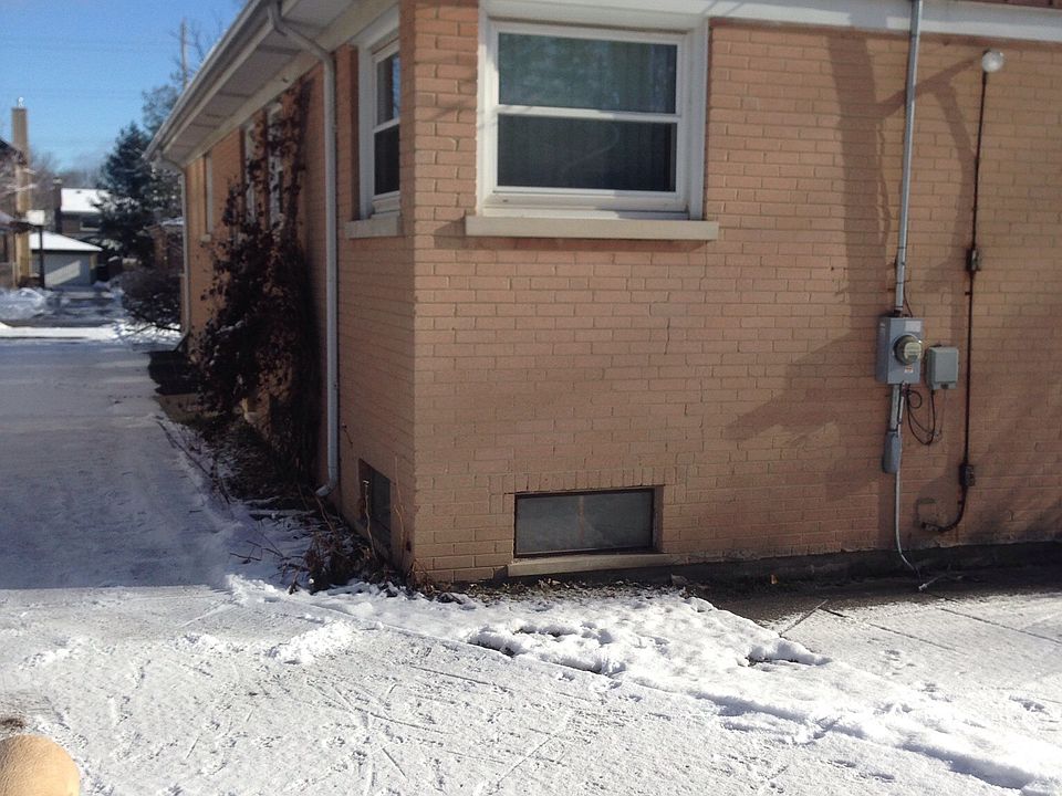 2nd image of 488 Sumac Rd