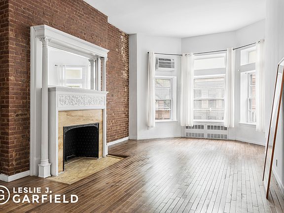 2nd image of 46 W 87th St Ofc 1