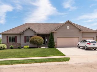 1910 Century Valley Rd NE, Rochester, MN 55906