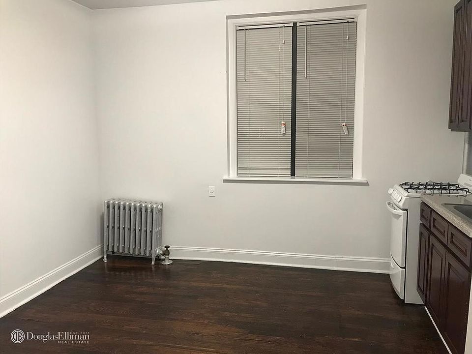1st image of 4835 46th St APT 1E