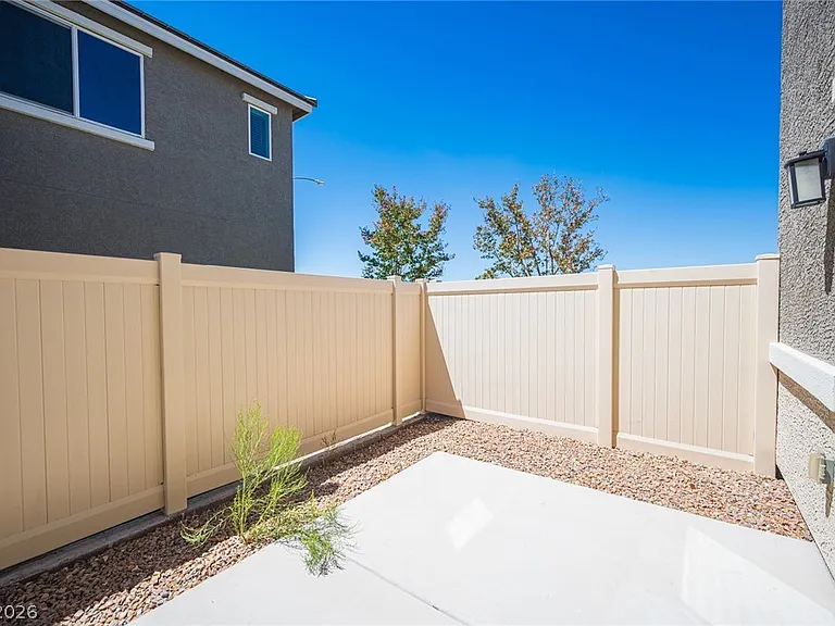 Private yard/patio: Private, fenced, low-maintenance outdoor space.
