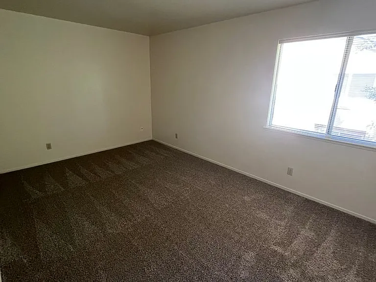 9127 Newhall Dr #39 — Photo 7