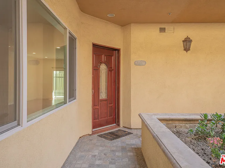 626 E Orange Grove Ave #105 — Photo 26