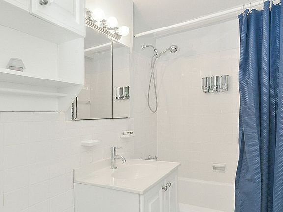 4th image of 200 E 36th St APT 12J