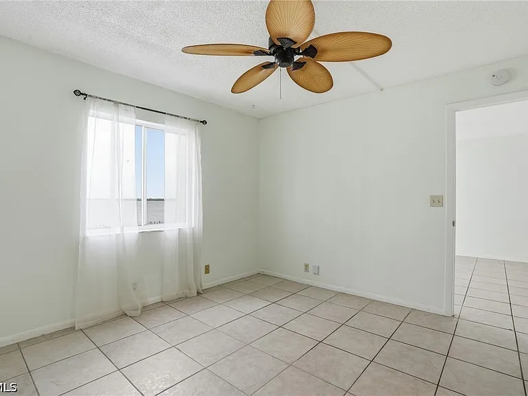 2885 Palm Beach Blvd #301 — Photo 10
