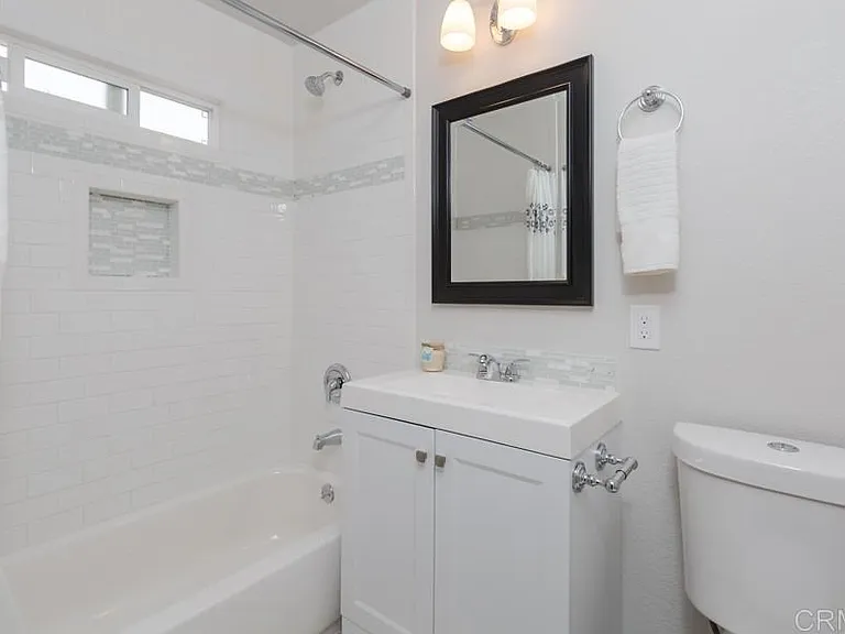 934 S 37th St — Photo 12