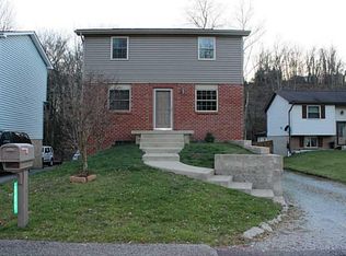 221 Valley Stream Dr, Delmont, PA