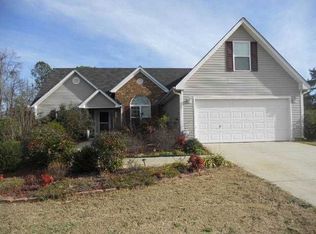 1202 Waterford Dr, Loganville, GA 30052