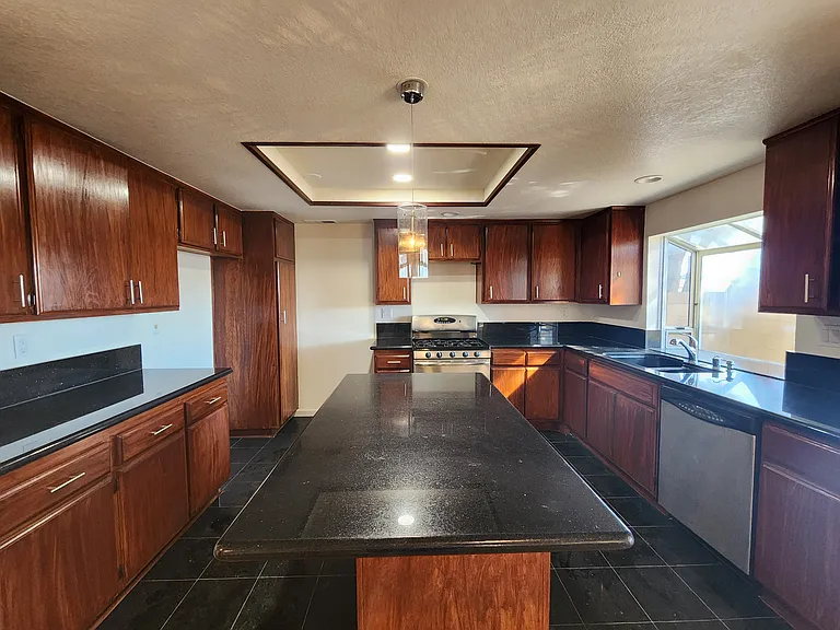 1846 E Milling St — Photo 11