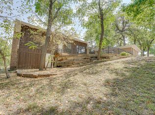 413 W Brand Rd, Garland, TX 75040