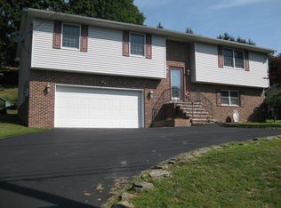 448 Carverton Rd, Wyoming, PA 18644