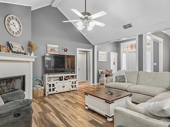 5th image of 12501 Wildfern Rd