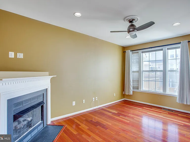 13381 Sir Ramsay Way — Photo 10