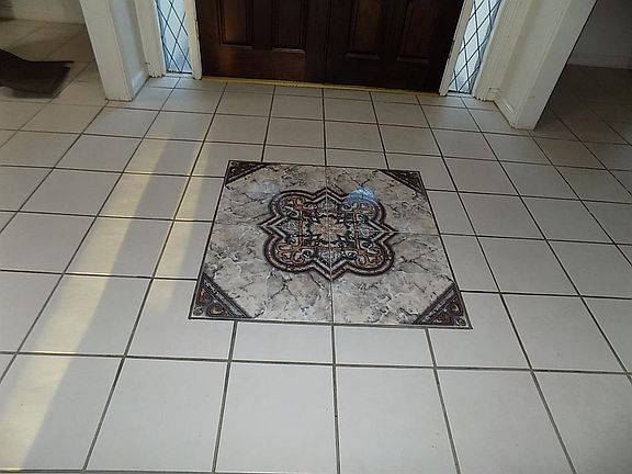 3rd image of 11806 Stanwood Dr