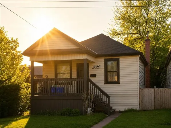 222 Kensington Ave N, Hamilton, ON L8L 7N7
