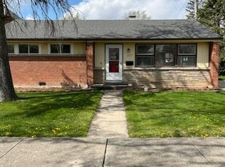 375 W Fremont Ave, Elmhurst, IL 60126