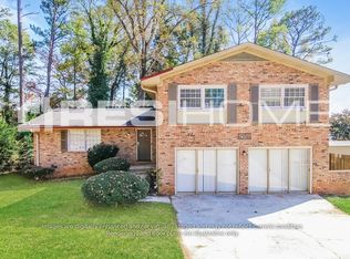 2756 Knollview Dr, Decatur, GA 30034