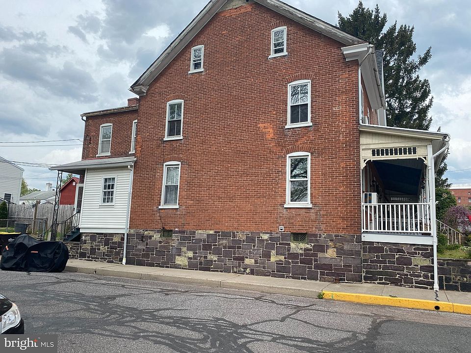 231 3rd St, East Greenville, PA 18041 Zillow