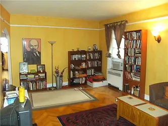 Rented by R New York